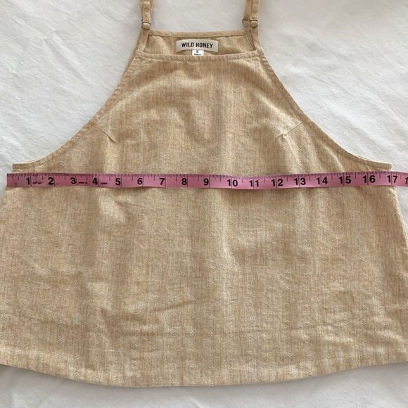 High Square Neck Sleeveless Cropped Tank - Picture 5 of 6